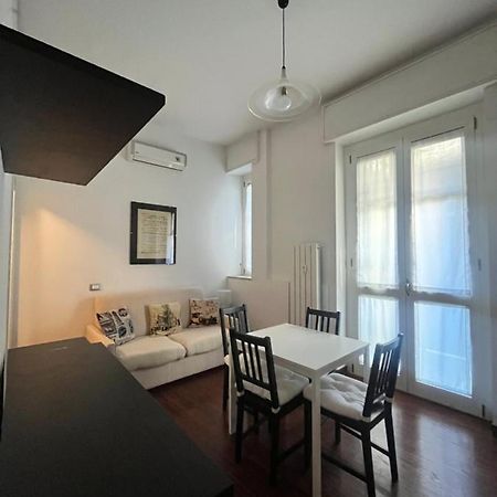 Bocconi Apartment Milão Exterior foto