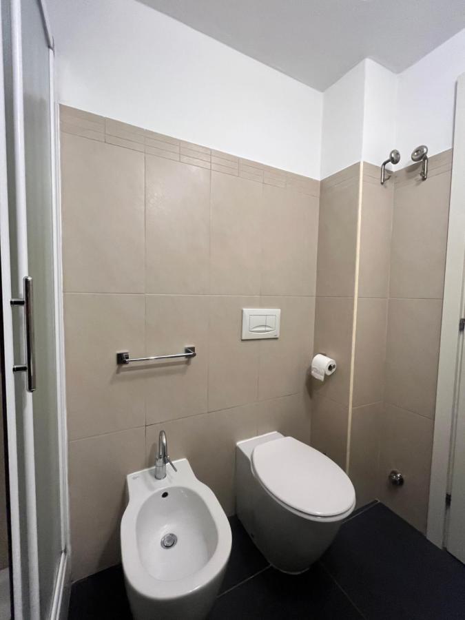 Bocconi Apartment Milão Exterior foto
