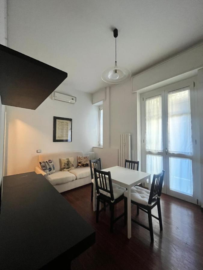 Bocconi Apartment Milão Exterior foto